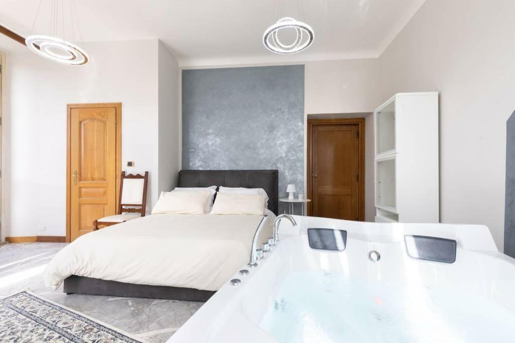View Colosseo From Jacuzzi Apartamento Roma